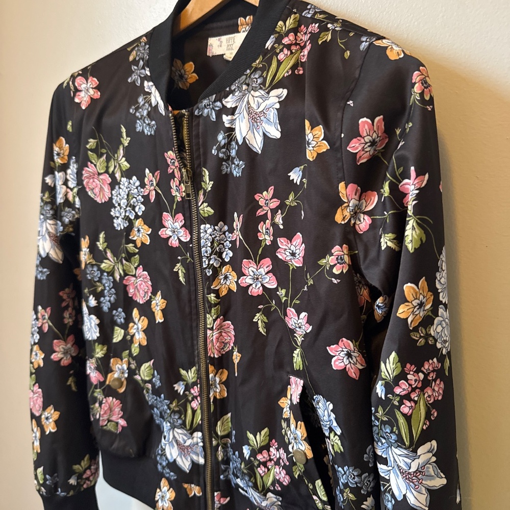 Hippie Rose floral zip front jacket with pockets - Picture 3 of 7